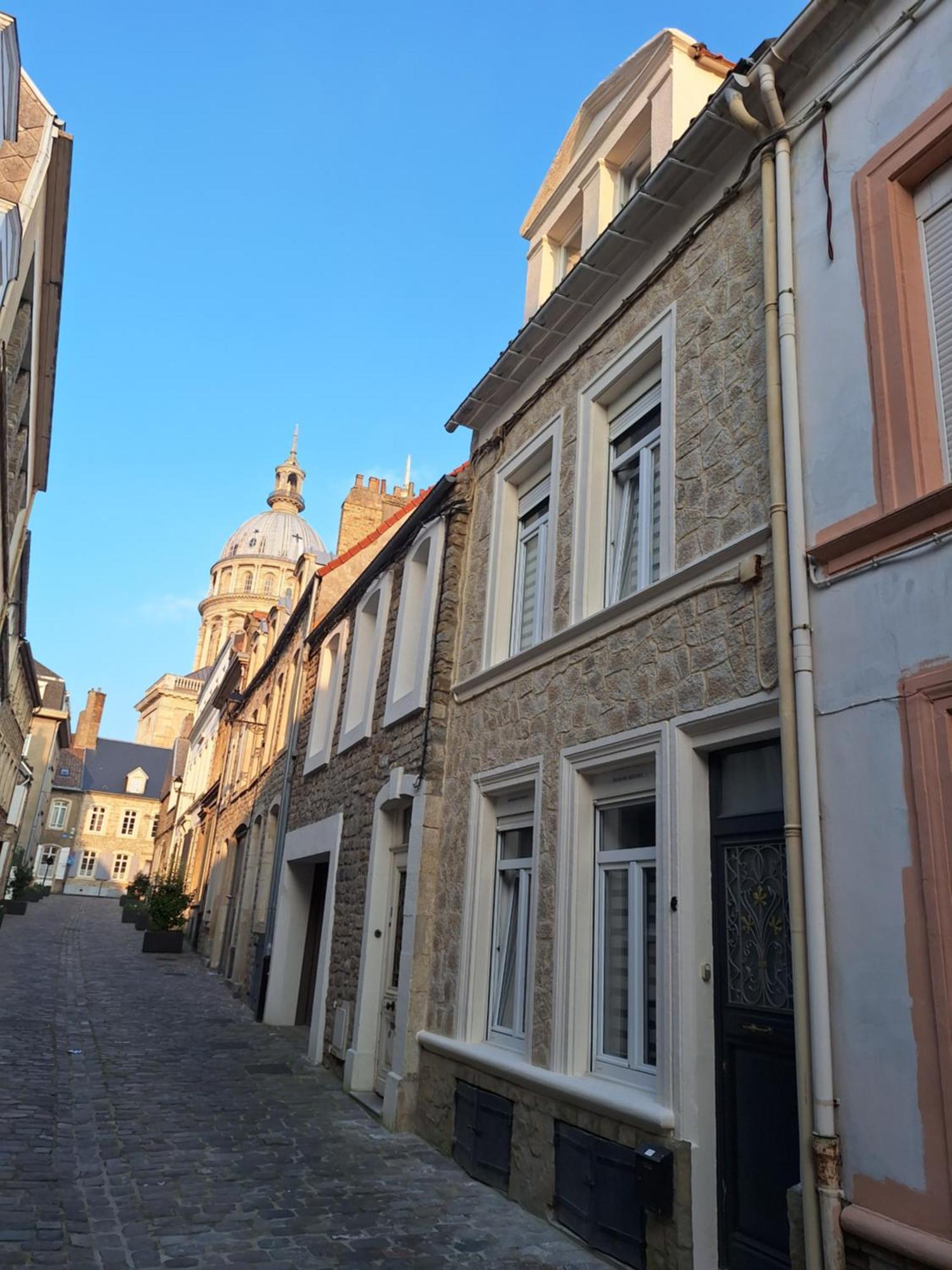 Ideal Vieille Ville De Boulogne La Boulonnaise ! Luaran gambar
